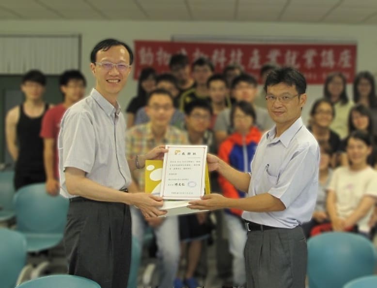 豐展生技的楊文仁副教授,高雄大學生命科學系副教授,分子免疫學專家